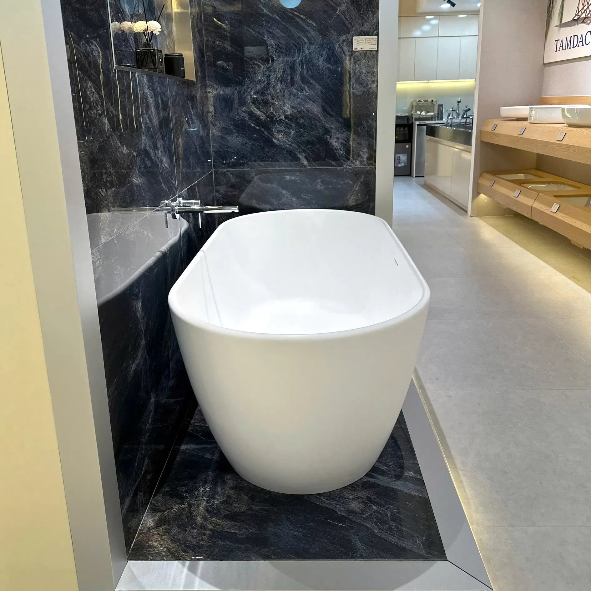 image_39 DURAVIT 160cm人造石獨立缸Trento (霧白) 700629000000060